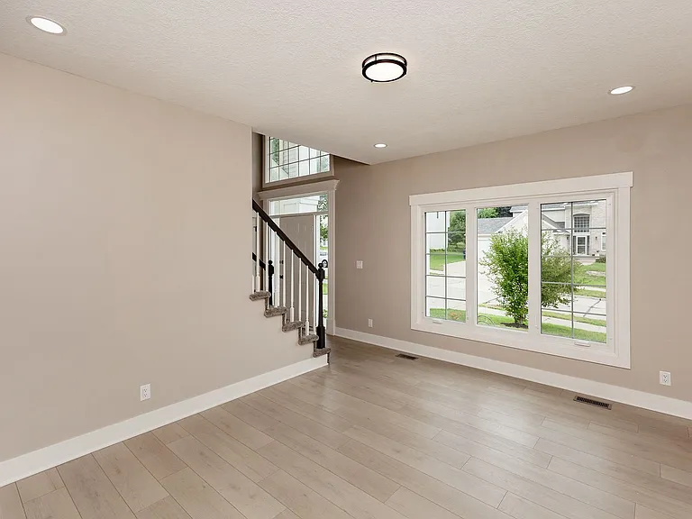 14440 Briarwood Ln — Photo 5