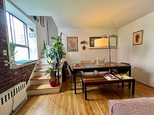 Rented by City Connections Realty | media 6