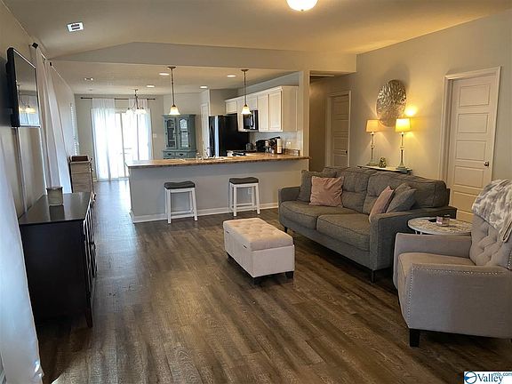 5th image of 193 Sedgewick Dr SE