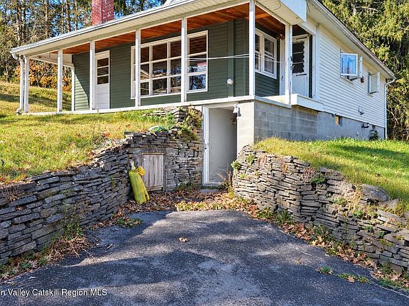 2nd image of 505 High Hill Road