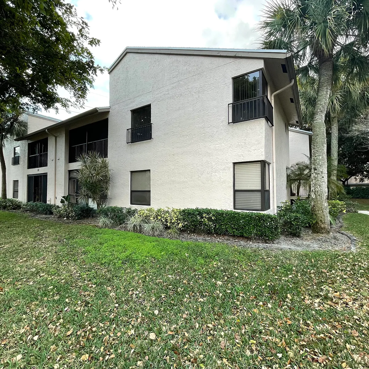 Building Photo - 3427 NW 47th Ave #3190