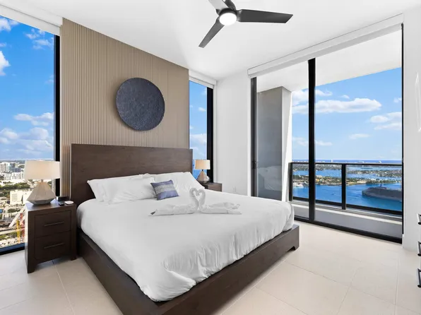 159 NE 6th St, Miami, FL