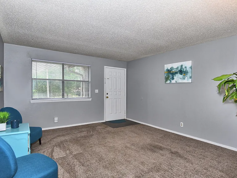 Berwick Apartments — Photo 12