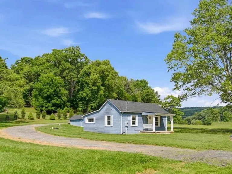 1752 Mount Tabor Rd — Photo 3