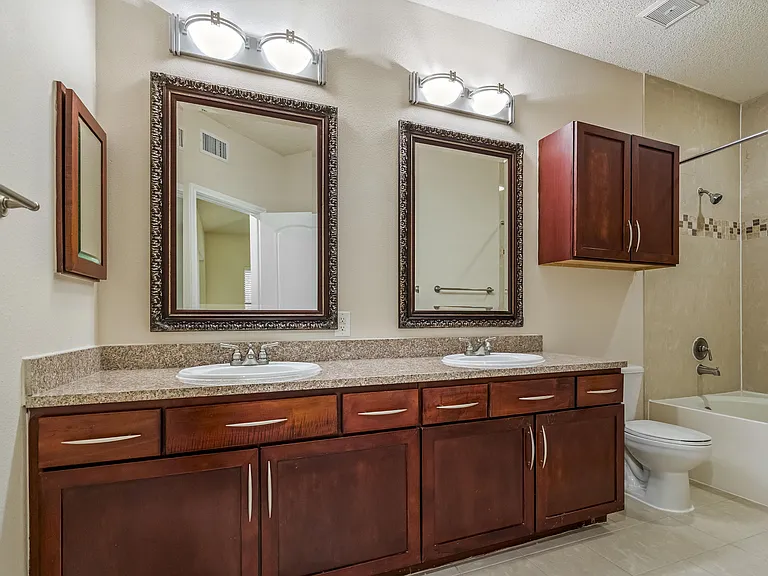 San Brisas Apartment Homes — Photo 13