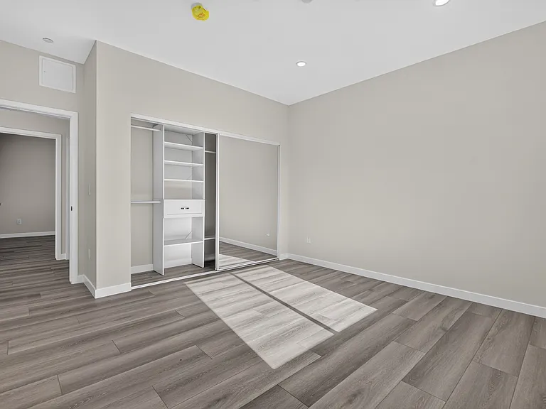 1809 N Avon St #201 — Photo 9