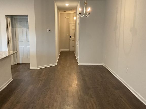 5th image of 4317 Newland St