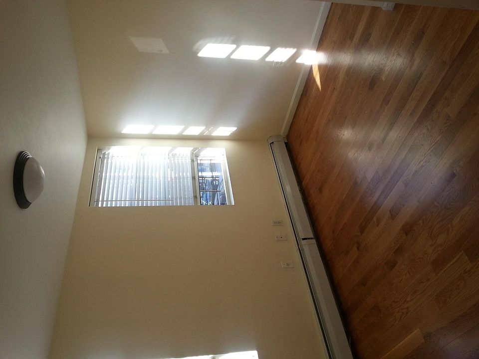 Building Photo 3