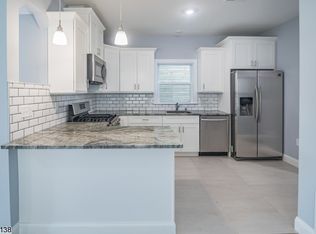 454 3rd Ave #1, Elizabethport, NJ 07206