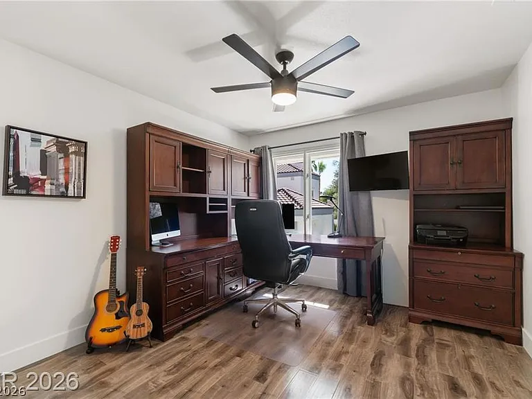 2233 Versailles Ct — Photo 23