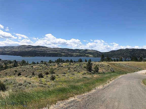 3rd image of 4034 Lake Point Dr