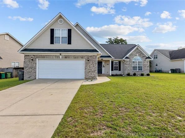 1410 War Admiral Ct, Parkton, NC 28371