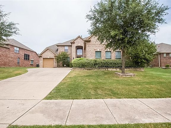 2nd image of 916 Vickery Dr