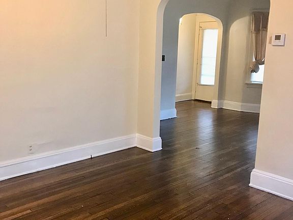2nd image of 9504 Pierpont Ave #1