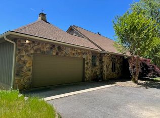 50 Hemlock Ct, Columbus, NC 28722