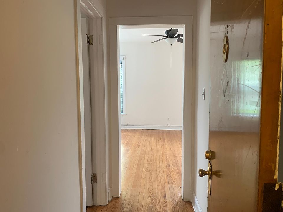 1st image of 5129 S Drexel Ave #3C