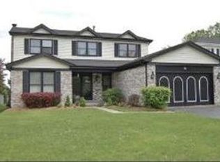 741 Longtree Dr, Wheeling, IL 60090