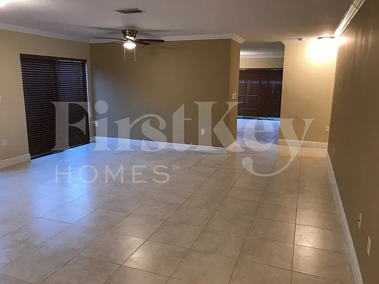 12827 SW 256th Ter — Photo 2