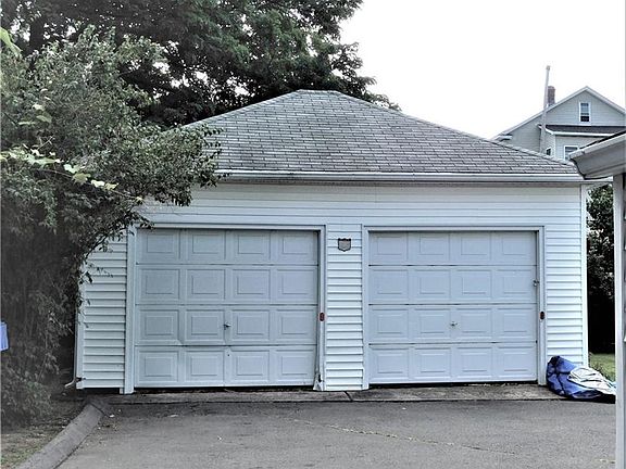 2nd image of 381 Burritt St
