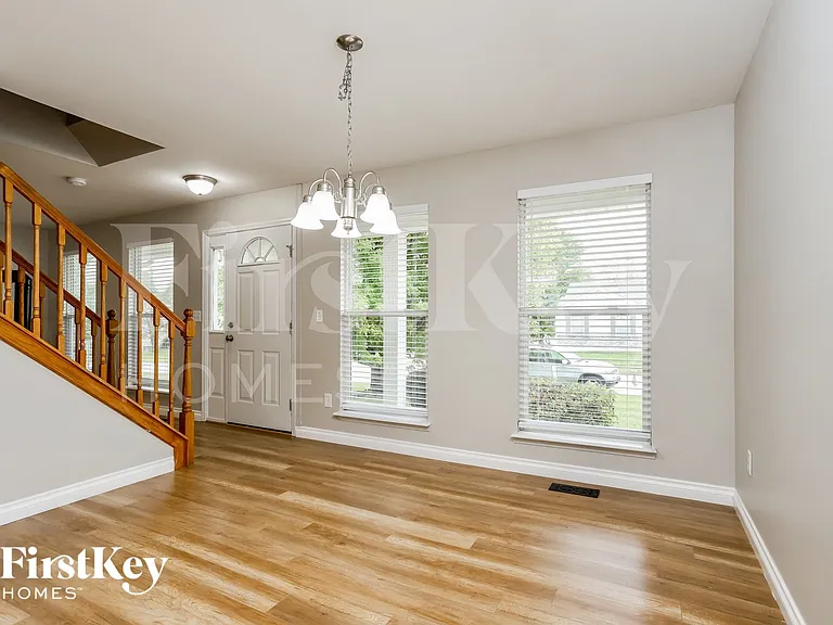 1141 Ashford Place Dr — Photo 5