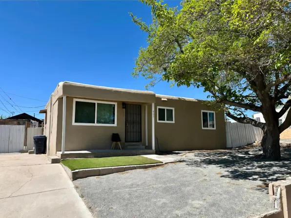 405 67th St SW, Albuquerque, NM 87121