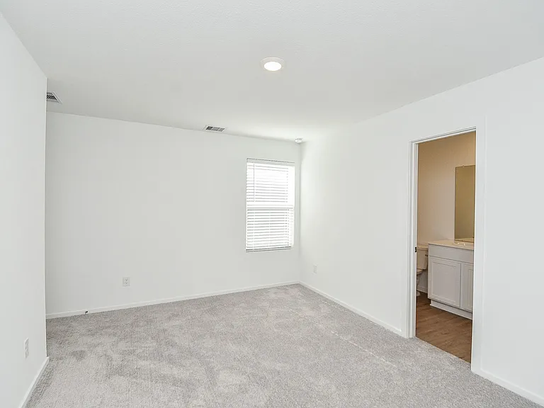 21430 Carosella Dr — Photo 24