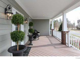 3016 Grandview Heights Ln, Raleigh, NC 27609