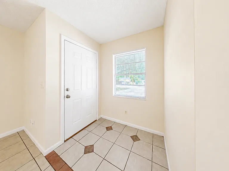 206 S Galena Ave — Photo 10