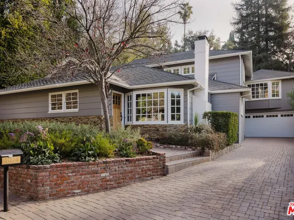 11224 Canton Dr, Studio City, CA 91604