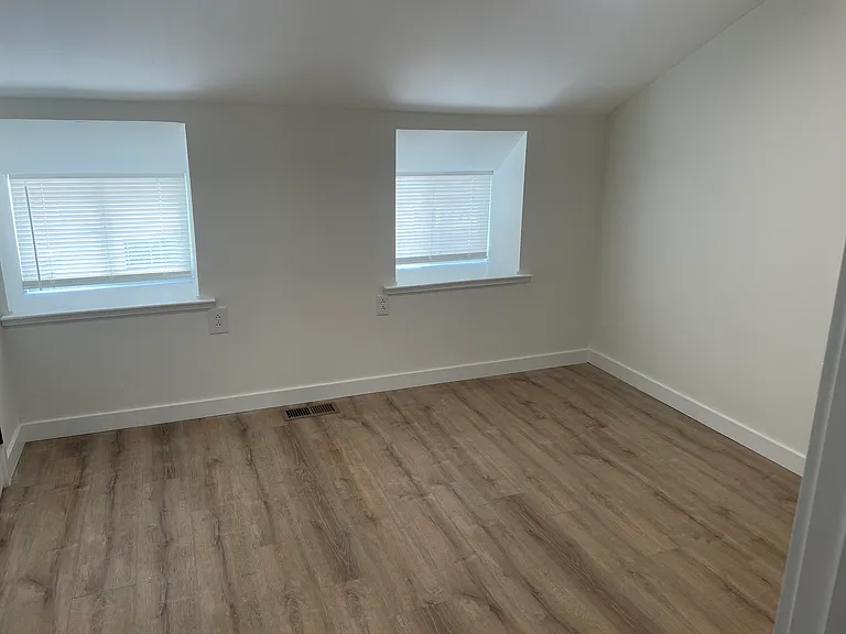 177 Maiden St — Photo 8