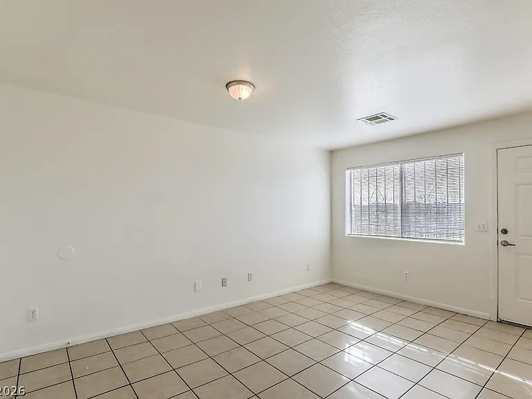 3127 N Walnut Rd #A — Photo 5