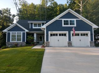 5336 Meadow Run Dr SW, Wyoming, MI 49509