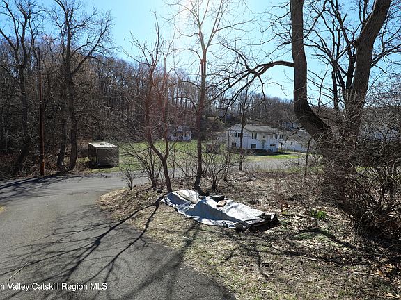 2nd image of 9-23 Rondout Street