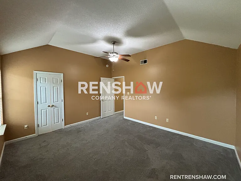 8255 Cross Point Dr — Photo 16
