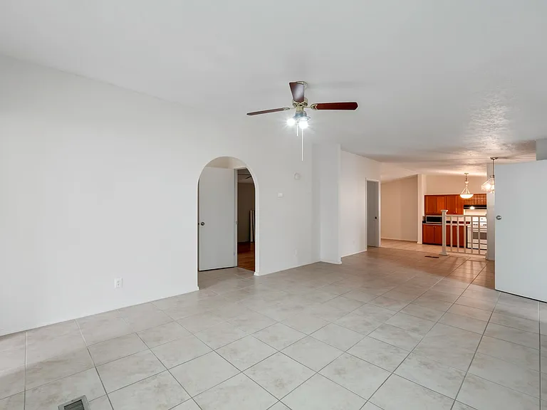 13507 W Stella Ln — Photo 19