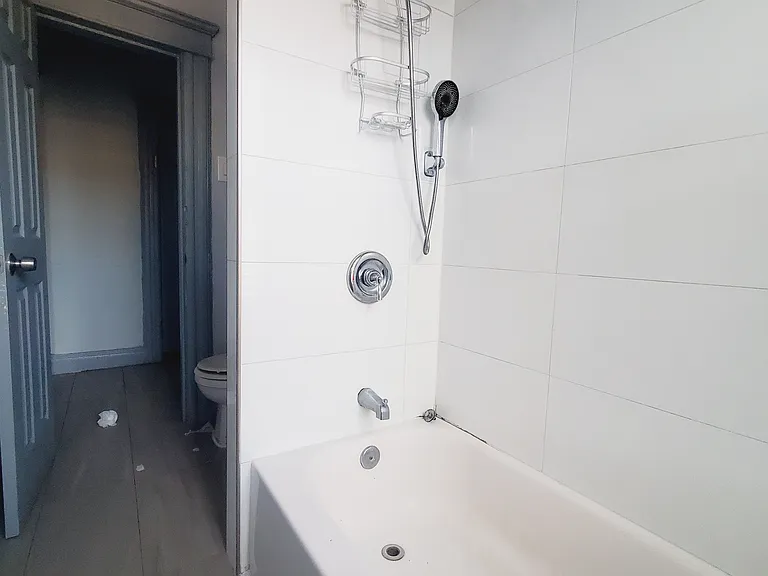 170 Garfield Ave #4R — Photo 5