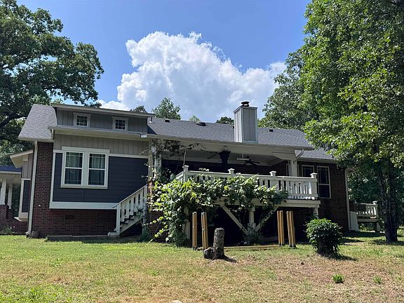 3rd image of 205 Badders Rd