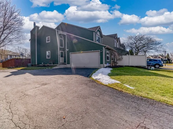 8239 Honeysuckle Dr, Liverpool, NY 13090