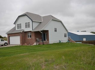 82806 E Calamus Dr, Burwell, NE 68823