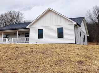 225 Long View Dr #2, Burnsville, NC 28714