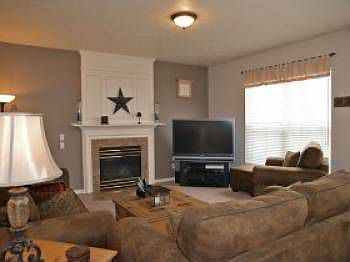 4th image of 11682 S Thornberry Dr