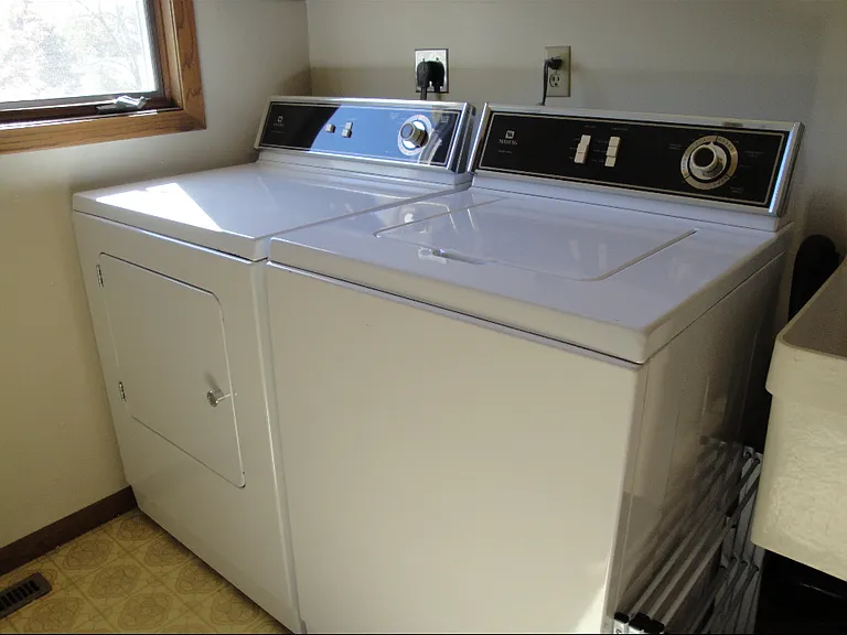 1053 Westview Dr #1053 — Photo 2
