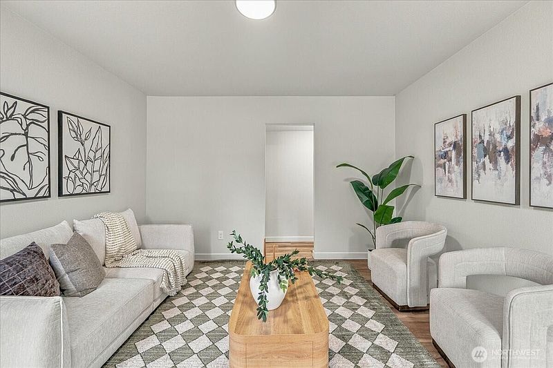 3rd image of 1116 9th Avenue