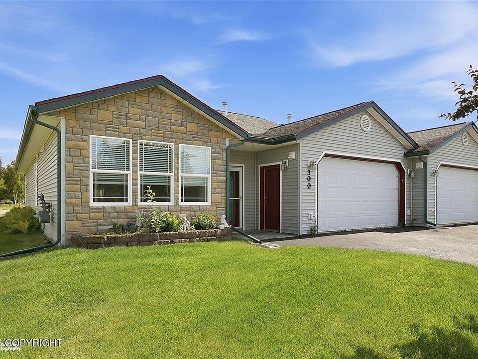 1st image of 300 W London Rose Cir #12