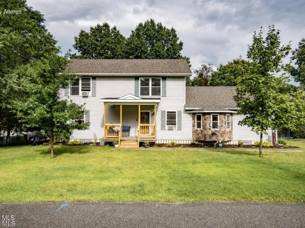 30 Alta Avenue, Queensbury, NY 12804