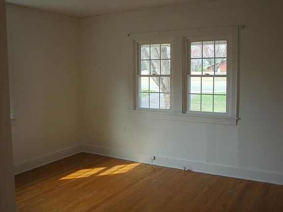4th image of 1407 Veterans Pkwy