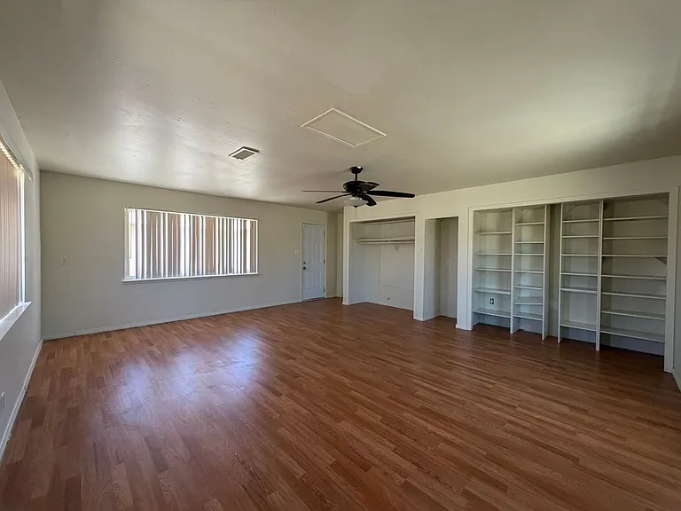 29205 Exeter St — Photo 39