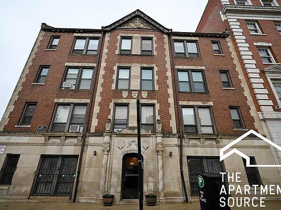 4th image of 3345 N Marshfield Ave APT 201