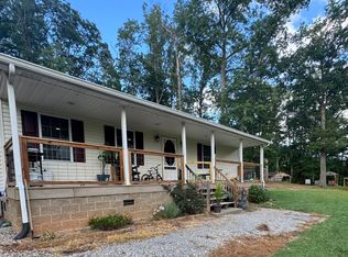 1915 Dante Rd, Saint Paul, VA 24283