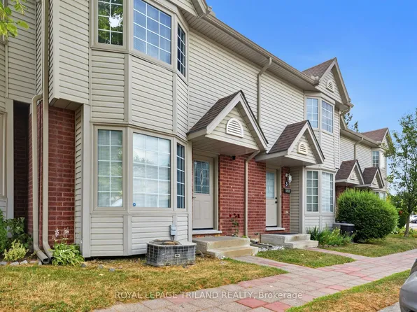 50 Chapman Ct #4, London, ON N6G 5E1